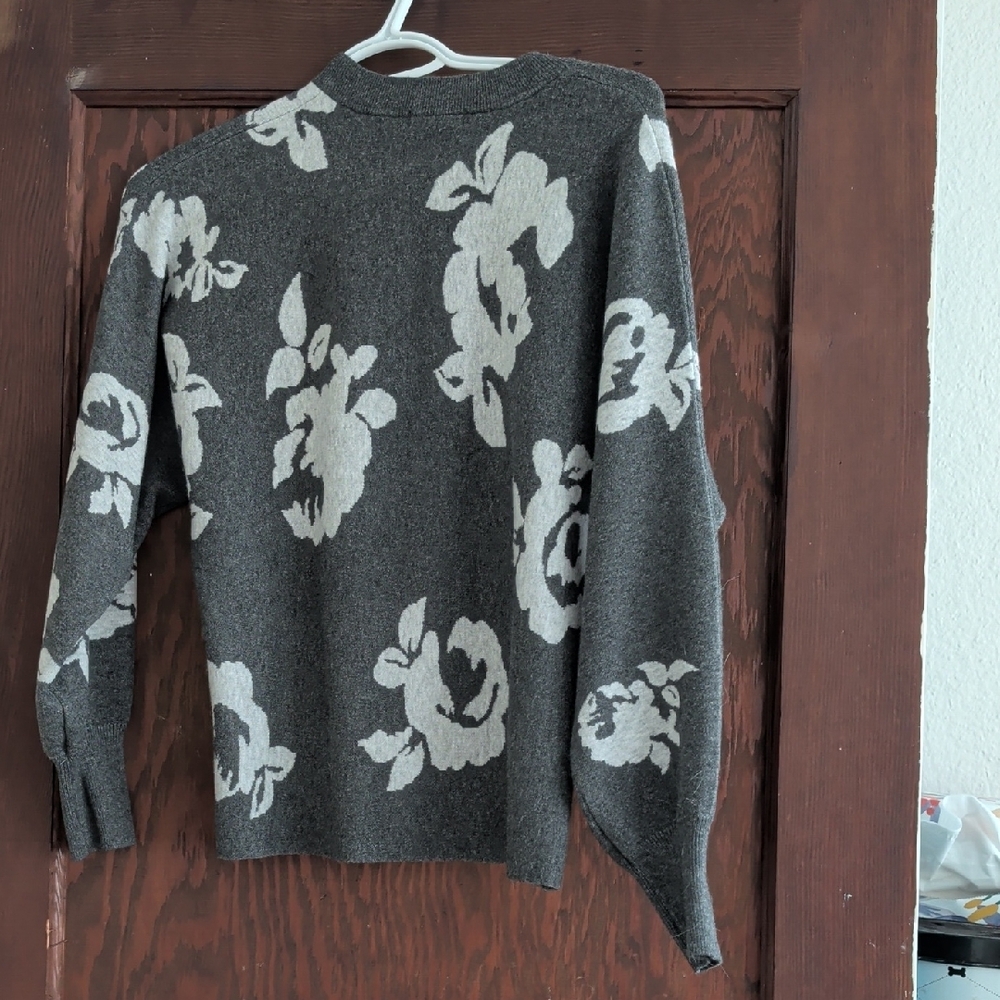 Reitmans Charcoal Floral Sweater - Picture 3 of 4
